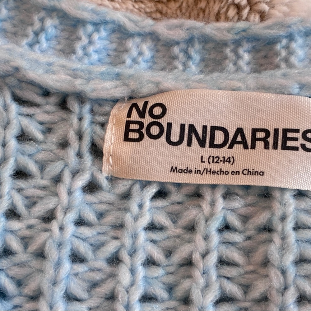 (New)NO BOUNDARIES CARDIGAN CROPPED-LARGE - Picture 5 of 9